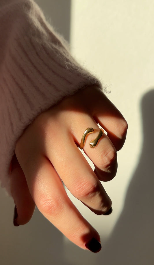 Hug me Ring